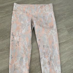 ALO yoga crop leggings Sz Small I15
